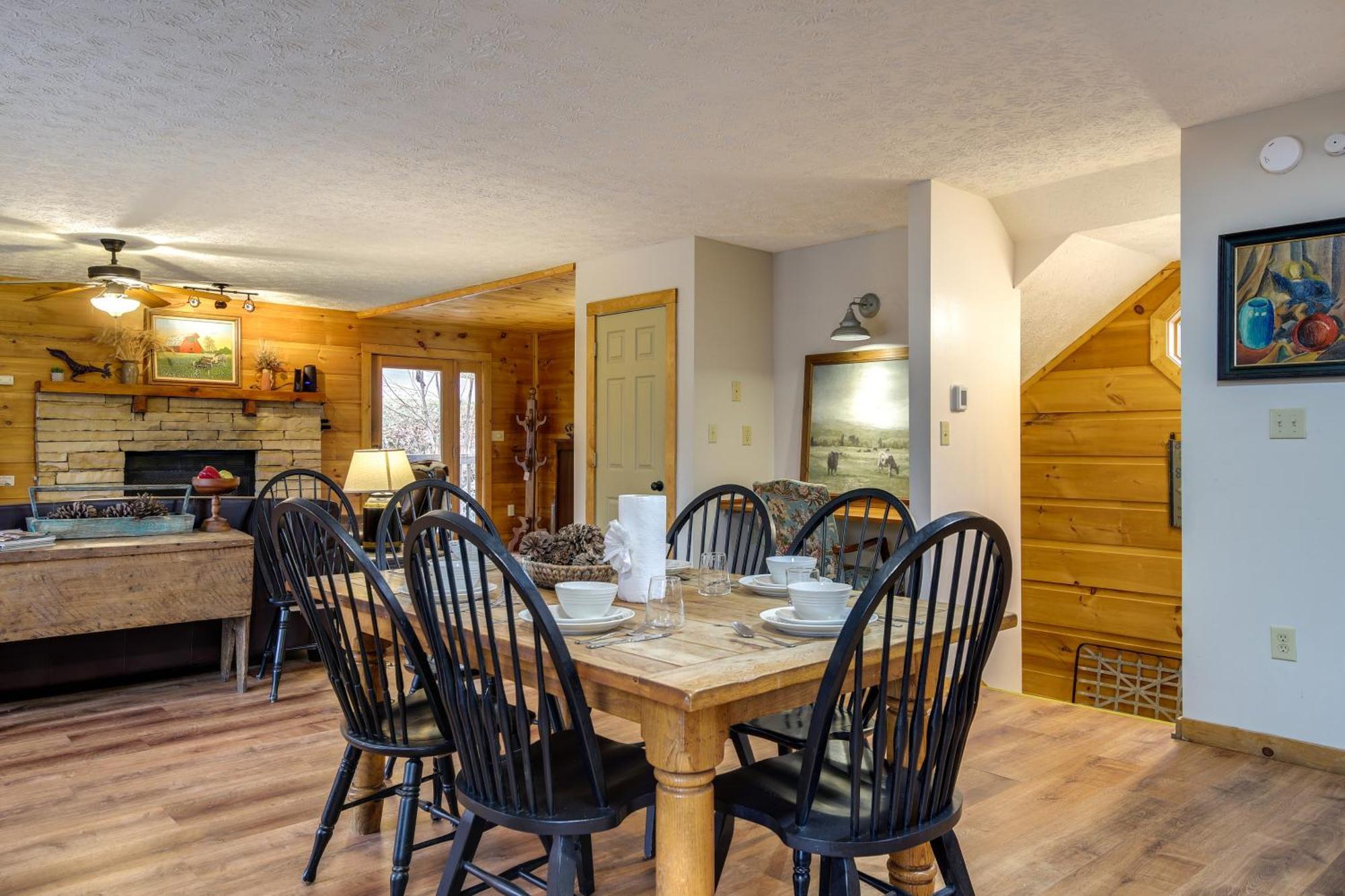 Pet-Friendly Gatlinburg Retreat With Hot Tub! Villa Exterior photo