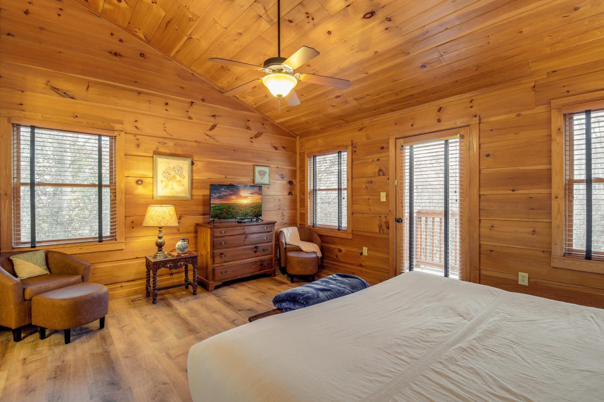 Pet-Friendly Gatlinburg Retreat With Hot Tub! Villa Exterior photo